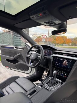 Volkswagen Arteon R 235 KW Sedan Koža / Kamera / Módy / Pano - 14