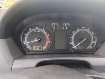 Škoda Fabia 2005 1.2 HTP 110 100 KM - 14