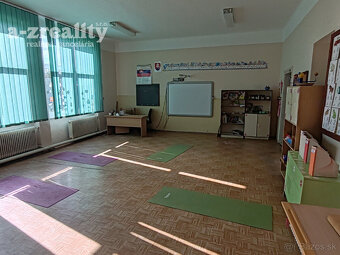 Komerčný objekt na prenájom v obci Šrobárová - 14