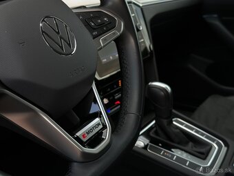 VW PASSAT ELEGANCE 2.0TDI 147KW 4MOTION 12/2021 ODPOČET DPH - 14