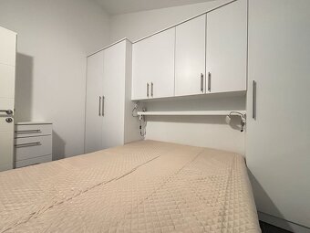 3-izbový zariadený apartmán blízko pláže, Novalja/Chorvátsko - 14