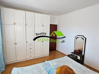 Na predaj: Priestranný rodinný dom v obci Jablonica, okres S - 14