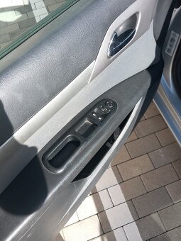 Peugeot 407sw 2.0hdi 100kw - 14