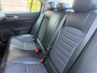 Alfa Romeo Giulia 2.2 Diesel 150 AT Super - 14