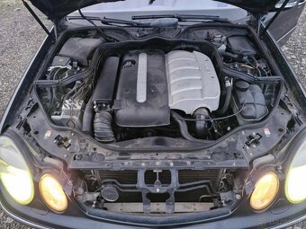 Mercedes-Benz E W211 - Brno - 14