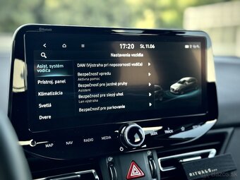 Hyundai i30 fastback 1.5 T-GDI MHEV STYLE - 14