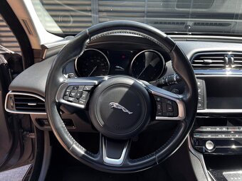 Jaguar XE 2.0 I4D 180k Prestige AT - 14