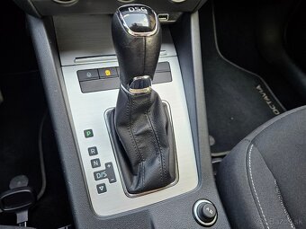 Škoda Octavia 2.0 TSI DSG 140kW - 14