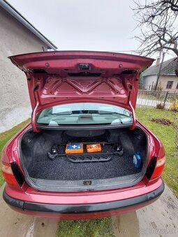 Nissan ALMERA II 1.5 benzín sedan - 14