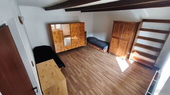 Rodinný dom s obchodným priestorom - 14