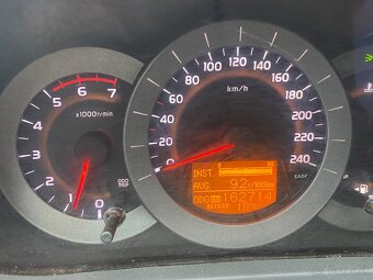 Predam Toyotu Rav4  2,2  2009 - 14