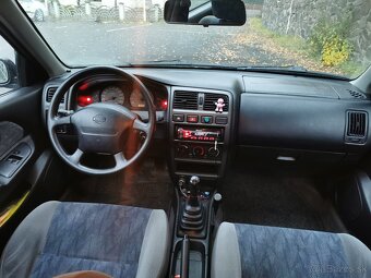 Predám Nissan Almera N15 1.4 64kW sedan - 14