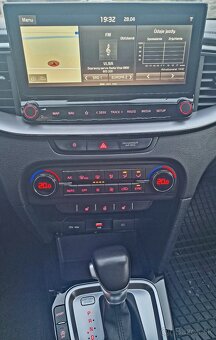 Kia Ceed SW - 14