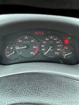 Peugeot 206 2.0 HDI. REZERVOVANÉ - 14