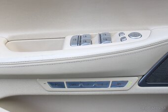 BMW Rad 7 730d xDrive A/T, Full Led, Soft Close, Masáže... - 14