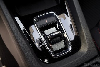2022 Škoda Octavia RS 2.0 TSI 180 Kw - prvý majiteľ - 14