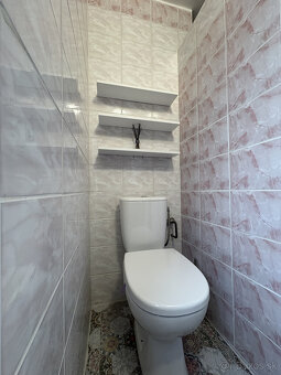 PRENÁJOM 2-izbový byt pri centre mesta s Parkovaním. - 14