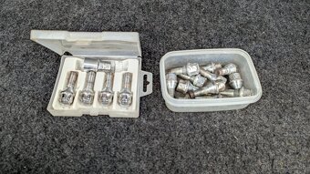 Peugeot 206 1.4 benzín hatchback r.v.2006 - 14