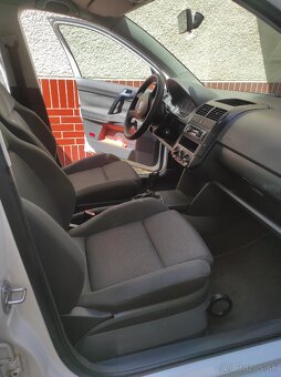 Volkswagen Polo 1.2 benzín 3V 2002r - 14