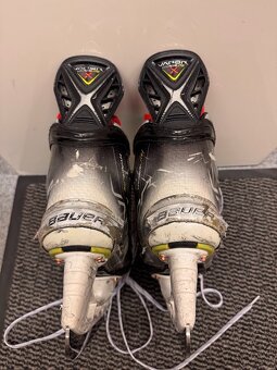 BRUSLE BAUER HYPERLITE , vel. 45/9,5 fit 1 - 14