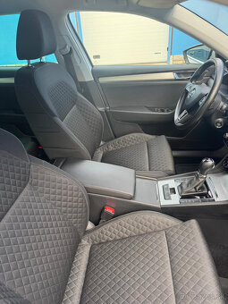 Škoda Superb Combi 2.0TDI 110kW DSG 7A ACC LED 2021 - 14