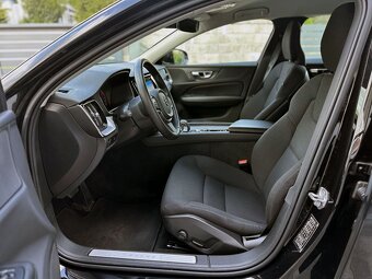 Volvo V60 B4 Business diesel 197PS AT/8 r.2022 - 14