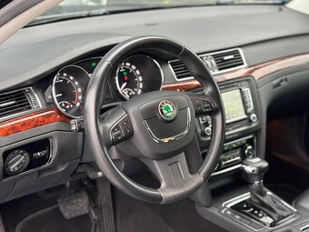 Škoda Superb Combi 2.0 TDI CR 170k DSG 2012 208000km - 14