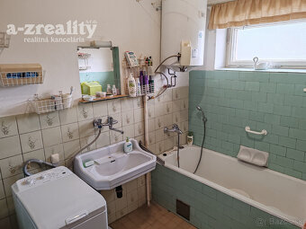 Na predaj rodinný dom s veľkou záhradou v Komárne - 14