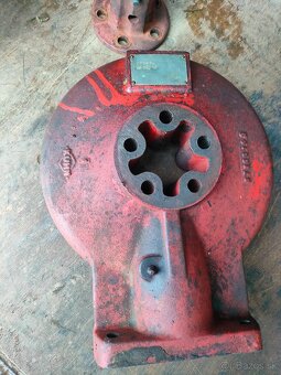 KUHN 280 SHRNOVAČ -- ruzné   díly - 14