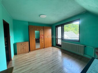 Dvojgeneračný 7i.rodinný dom v Záriečí vhodný na bývanie aj  - 14