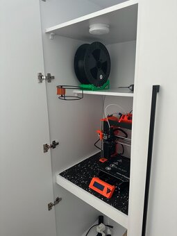 Skriňa na 3D tlačiareň s výsuvným mechanizmom. - 14
