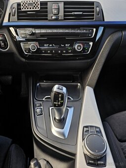 BMW Rad 3 Touring 320d xDrive M Sport A/T - 14
