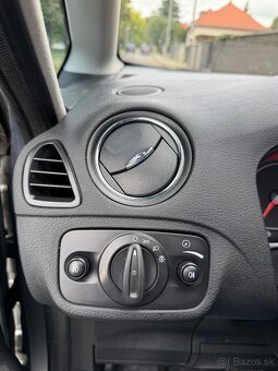 FORD SMAX 2.0 TDCI / AUTOMAT / PLNÁ VÝBAVA / PRVÝ MAJITEĽ - 14