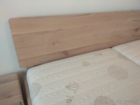 Dubová posteľ Elegant + 2 stolíky zdarma - 14