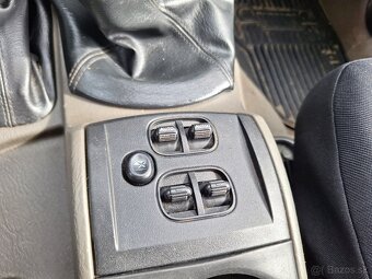 Jeep Cherokee 2.8 CRD 16V Sport - 14