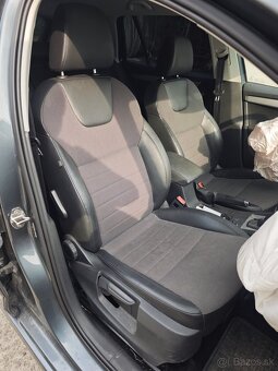Škoda Octavia 1.6 TDI DSG - 14