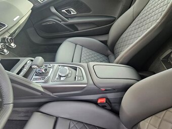 Audi R8 Coupe V10 5.2 FSI Performance - 14