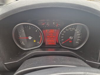 Ford S-Max 2. TDCI, 7 miest, 120kW - 14