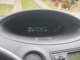 Toyota Yaris 1.0 VVT-i (2003) – Na Diely / V Celku - 14