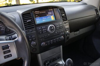 Nissan Navara 2.5 dCi 4×4 - 14