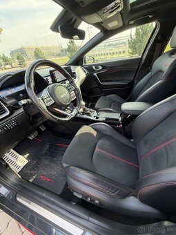 KIA PROCEED GT 1.6 T-GDi - 14