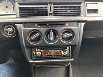 Mercedes-Benz 190 E - 14