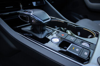 Volkswagen Touareg 4.0 TDI V8 R-line odpočet DPH - 14