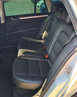 ŠKODA SUPERB COMBI 2.0 TDI CR BUSINESS DSG - 14