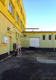 Veľký obchodný priestor 196 m2 s parkovacími miestami - 14