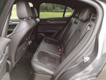 Alfa Romeo Stelvio 2.2 154kw Q4 VELOCE TI , odpočet DPH - 14