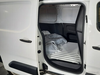 Opel Combo 1,2 Turbo - predĺžený L2 - 14