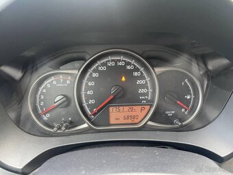 Toyota Yaris 1.33 Dual VVT-i Style Multidrive S - 14
