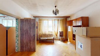 ZNÍŽENÁ CENA NA PREDAJ rodinný dom s pozemkom 2.800 m2... - 14