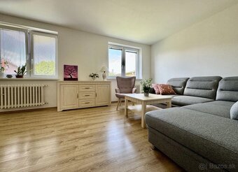 Na predaj komfortný 6-izbový rodinný dom s garážou - 14